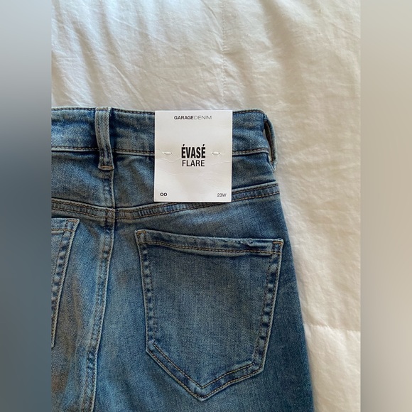 Garage Blue Flare Jeans NWT - Picture 4 of 4